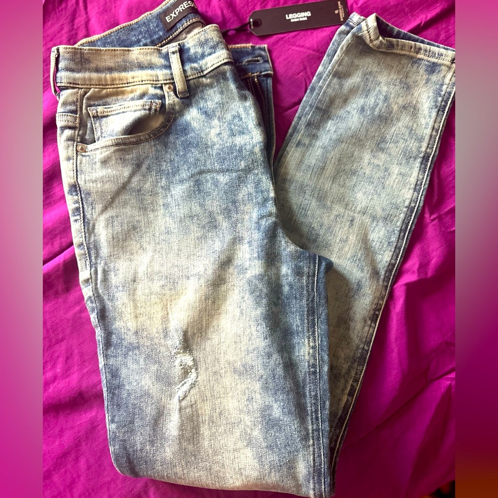 Express Size 10 Acid Wash Jeans. New w/o tags